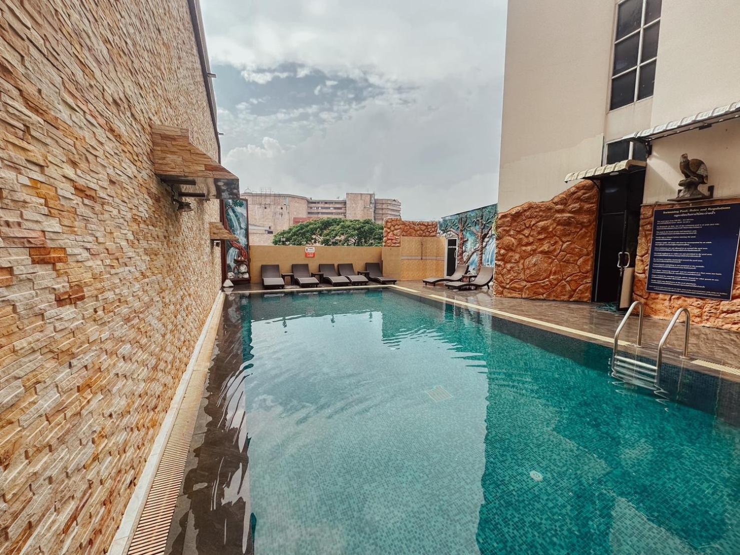 Hotel De Khuvieng Chiang Mai Bagian luar foto